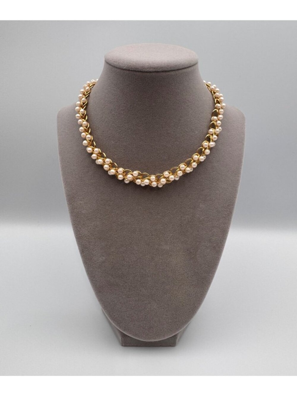 Vintage Richelieu Faux Pearl Gold Tone Chain Choker Necklace Signed 13”